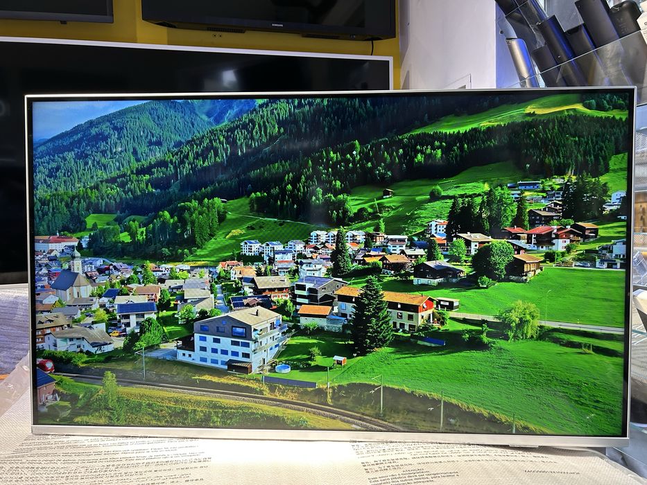 4K Philips 43”, 50” Ambilight 43PUS8507, 43PUS7303, 50PUS7334, Android TV