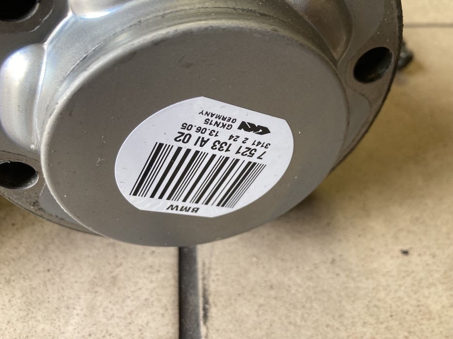 BMW e65 e66 750i półoś jak nowa