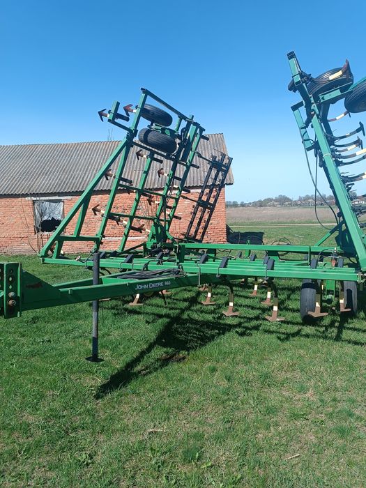 Культиватор John Deere 960