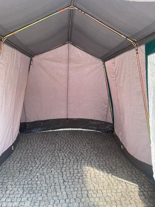 Tenda campismo com 2 quartos, em ótimo estado