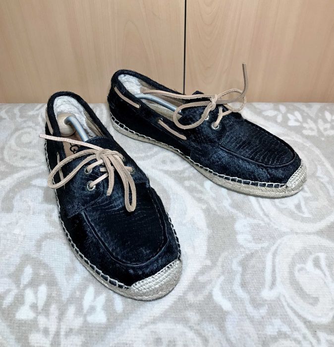 Топсайдери на хутрі 41 розмір, UGG Australia