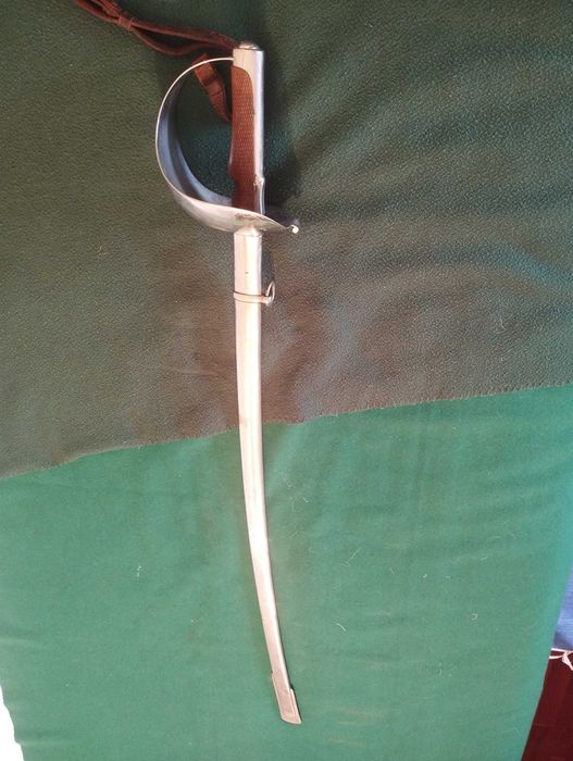 Espada  de cavalaria portuguesa de 1905, fabricado em Solingen