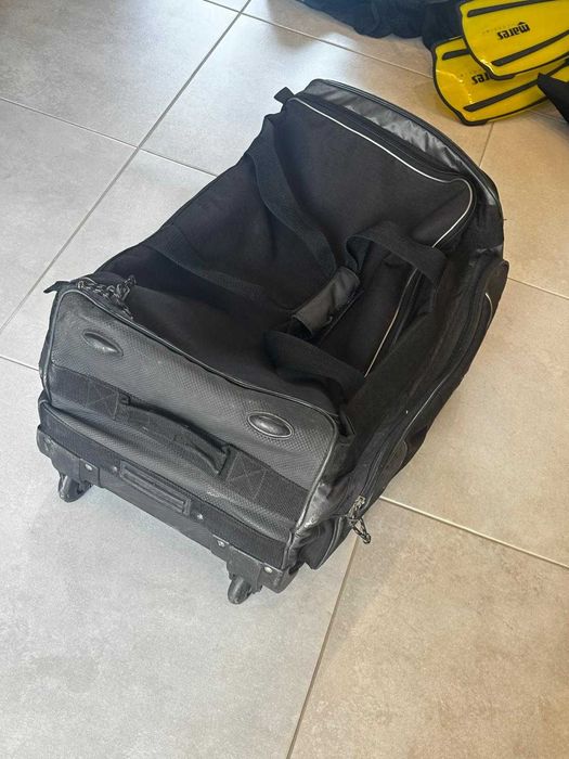 Mala de Viagem para Equipamento de Mergulho Scubapro com Rodas