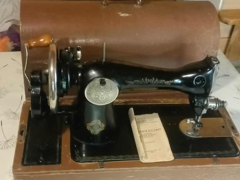 Швейная машинка ручная