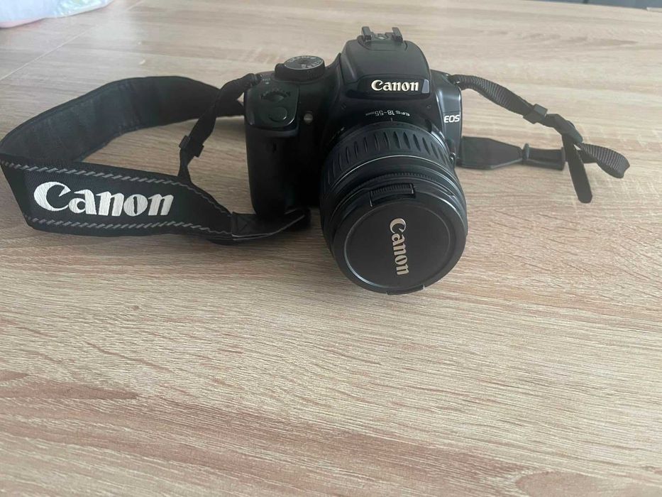 Canon EOS 450D + EF-S 18-55mm
