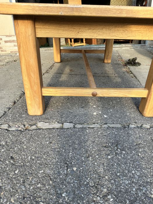 Drewniany stół skandynawski