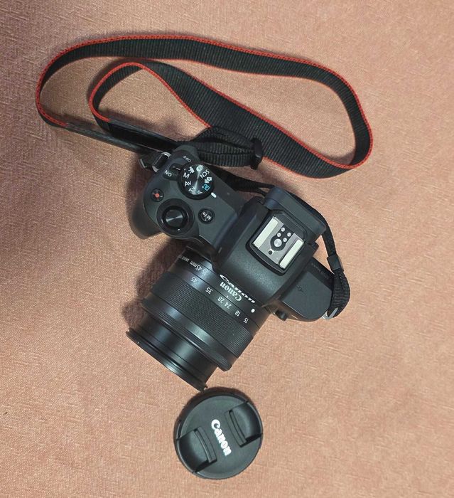 Kit Máquina Fotográfica CANON EOS M50 MII + M15-45 (APS-C)