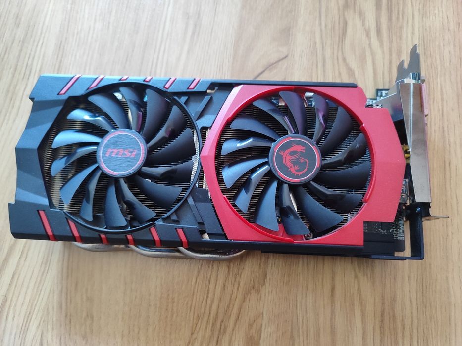 Placa Gráfica MSI AMD Radeon R9 380 4GB Gaming