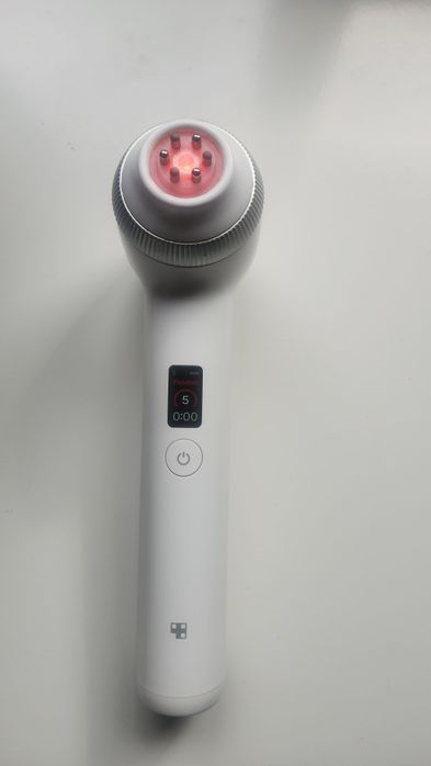 Medicube Age-R Ultra Tune 40.68 - Radiofrequência (Lifting)