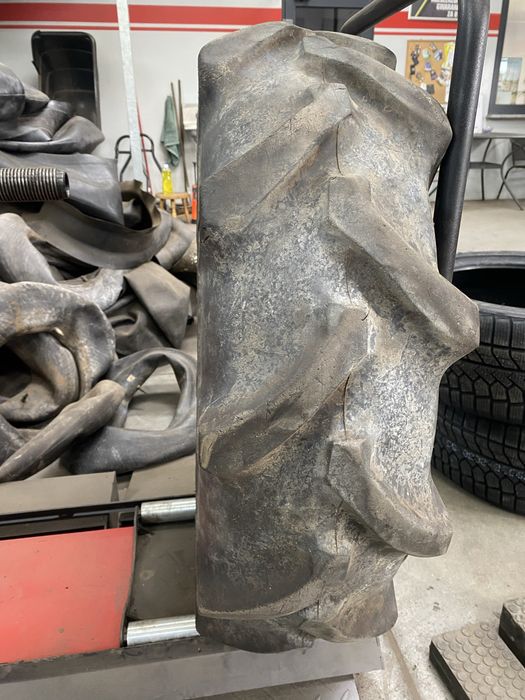 Opona 9.5-16 BKT 6PR