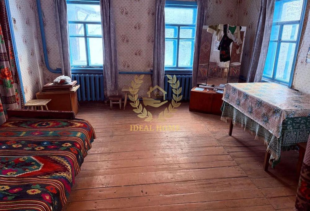Продаж цегляного будинка по Одеській трасі в с. Кодаки, Київська обл.
