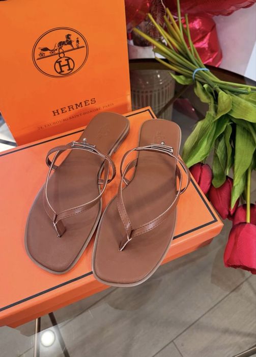 Стильні капці Hermes з нової колекції 2026 року, з натуральної шкіри