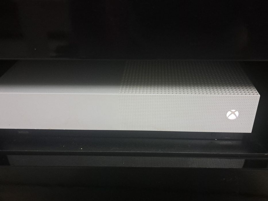 Xbox one s all digital 1tb