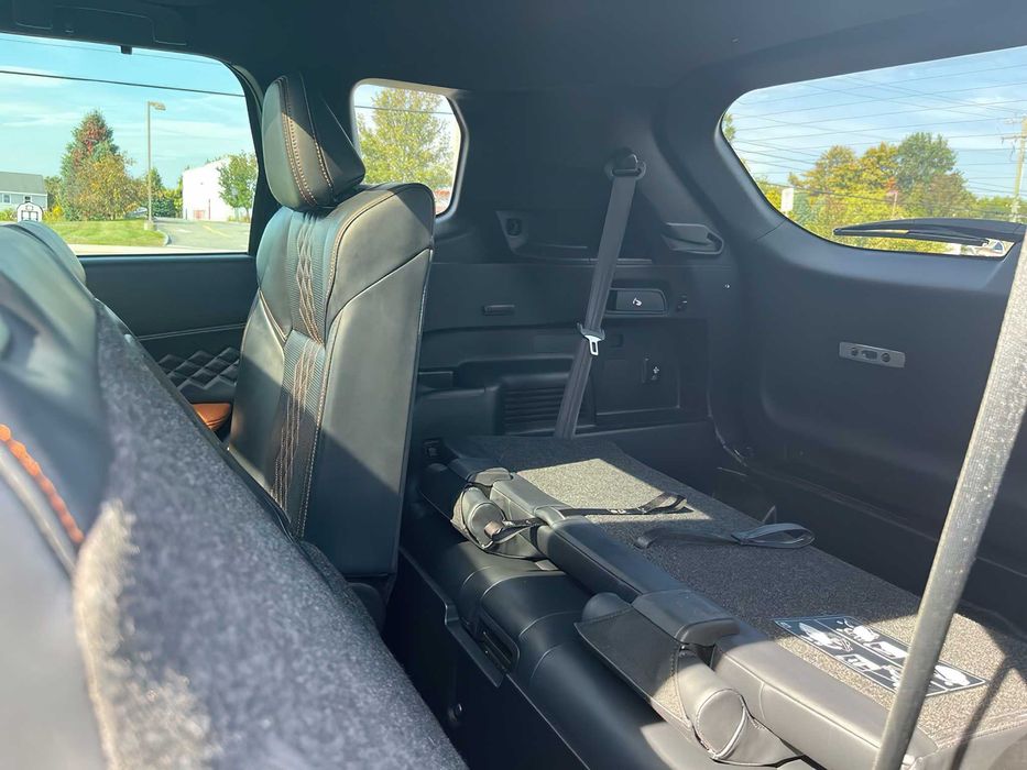 Mitsubishi Outlander PHEV SEL      2022