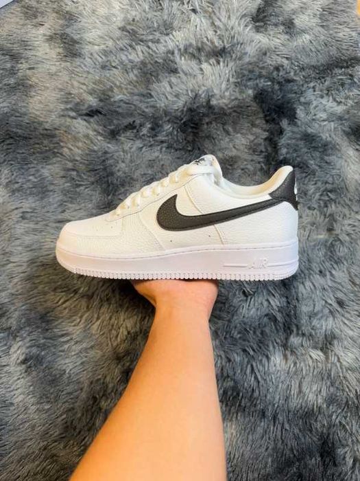 Nike Air Force 1 White and Black R.41
