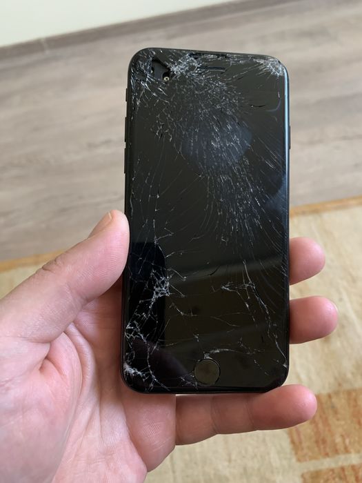 iPhone 7 black. Айфон