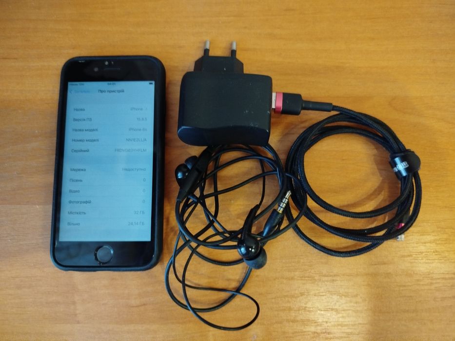 Мобільний телефон Iphone 6s 32Гб