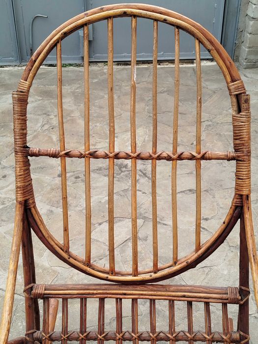 Кресло качалка из ротанга, лоза
