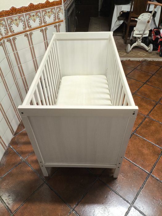 Berço bebe com colchão
