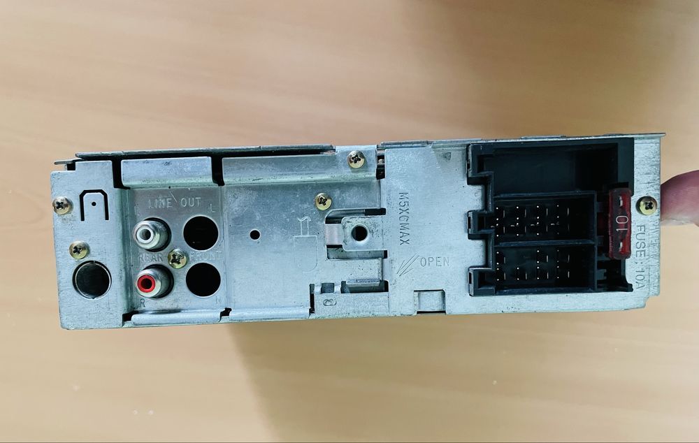 Автомагнітола JVC KD-S8R CD-ресивер