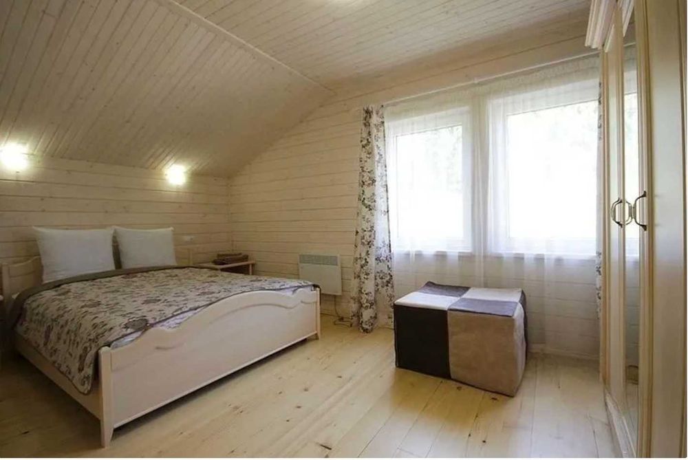 Великий котедж у мальовничому зеленому місці в горах Карпати Східниця