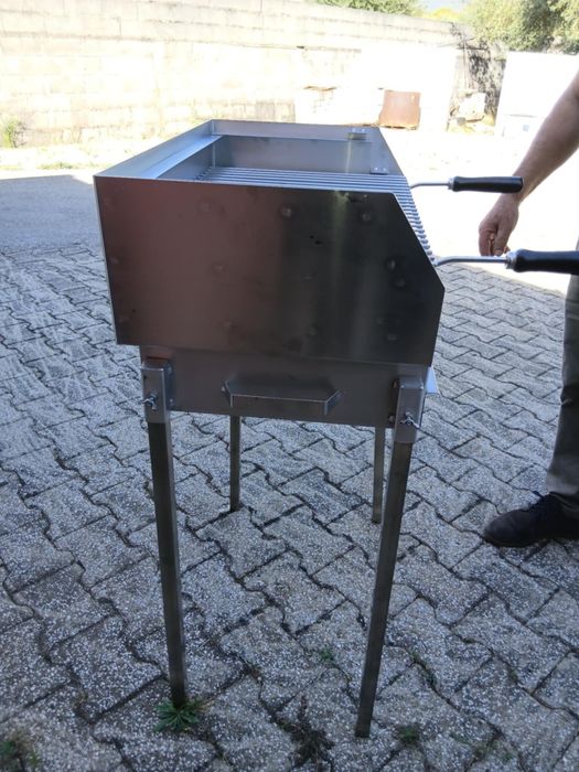 Grelhador inox 60x40 revestido com chapa pernas desmonta 100% inox