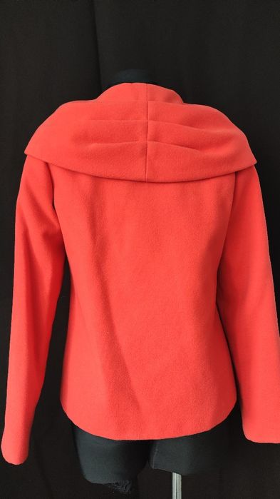 Piękna wełniana koralowa kurtka/ krótki płaszczyk