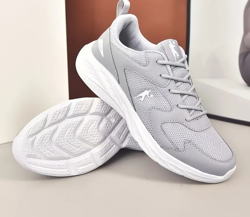 Чоловічі кросівки