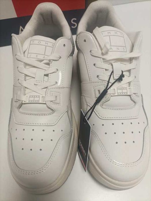 Tommy Jeans Sneakersy Tjw Retro Basket Flatform Patent