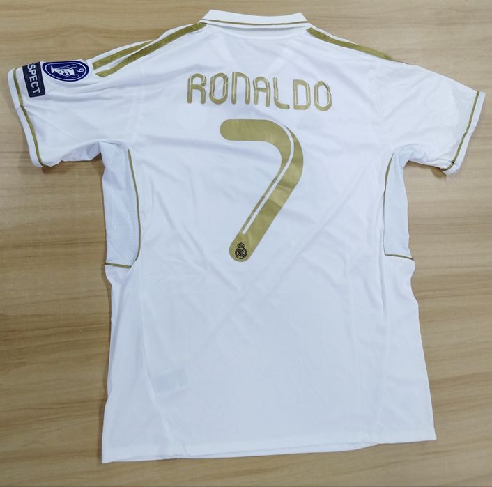 Camisola Retro Real Madrid 2011/12 - Ronaldo 7 Edição Champions League