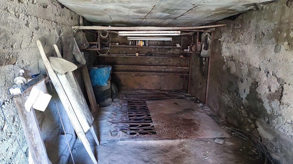 Продам двоповерховий будинок в центрі Літина, 31 сот. світло газ