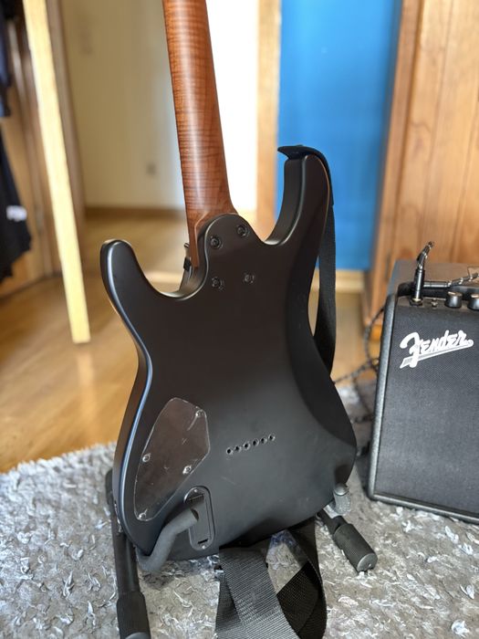 Bundle Guitarra Elétrica Harley Benton Fusion-III + Amplificador Fender Mustang LT25 (Impecável) + EXTRAS
