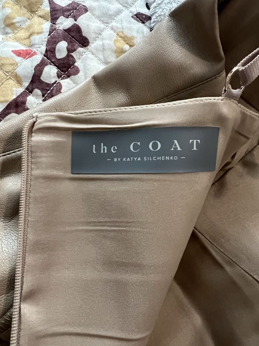 Плаття The coat зі штучної шкіри
