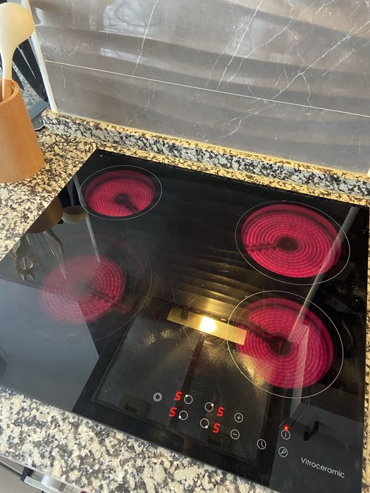 Placa de Vitrocerâmica Jocel 59 cm