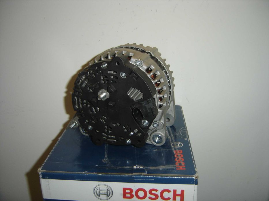 Alternator Vw Passat B7 CC Golf 6 Skoda Superb 2 Seat Alhambra 2.0 TDi