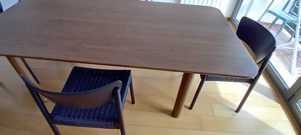 Mesa madeira moderna Area
