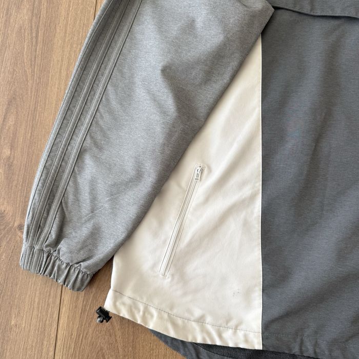 Hoodie / Corta Vento Adidas