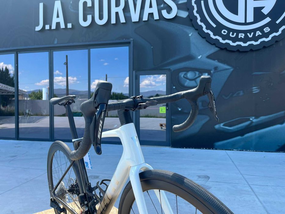 GIANT DEFY ADVANCED PRO 1