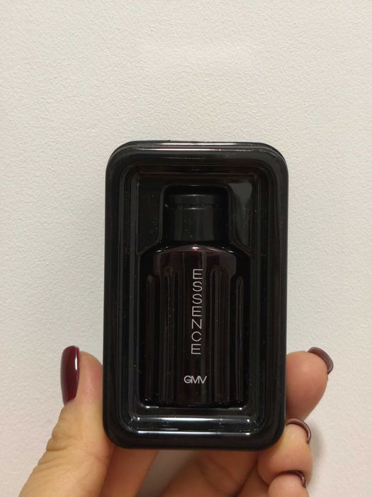 Продам чолоічий аромат Essence Gian Marco Venturi