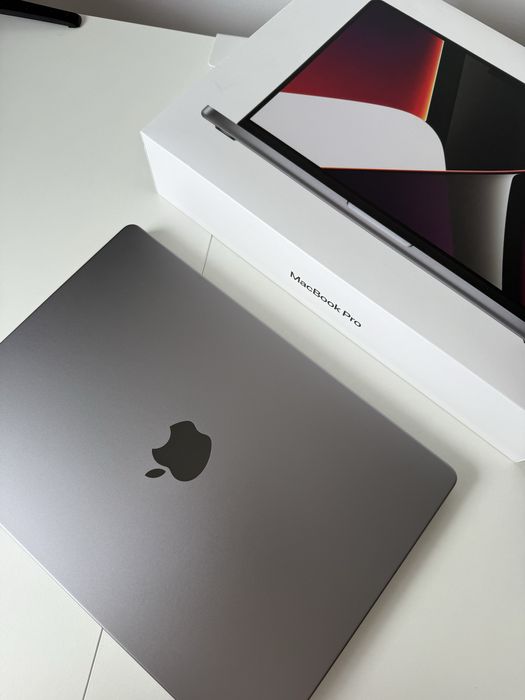 Apple MacBook Pro 2021 14,2” M1 Pro 16GB RAM 1TB Gwiezdna Szarość US