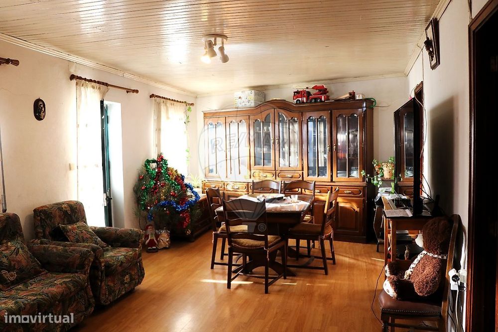 Moradia T4 para venda