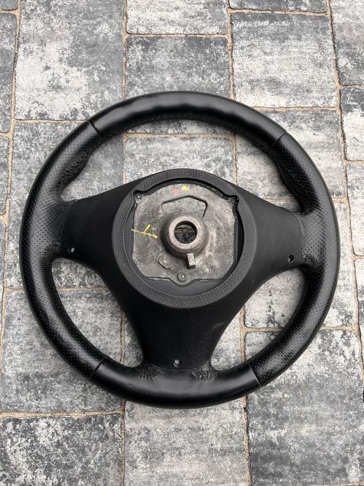 Bmw e81 e82 e87 e88 e90 e91 e92 e93 x1 kierownica mpakiet m-pakiet ori