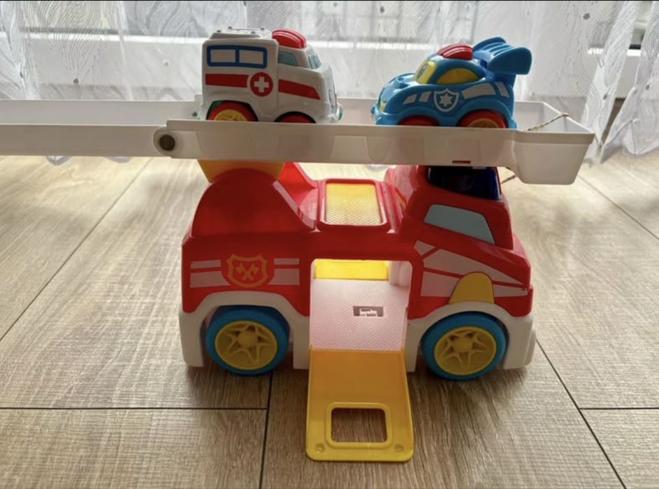 Auto wóz strażacki Dumel