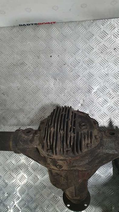 Задній міст Nissan Navara D40M, 2,5d. 2005-2010 (оригінал)