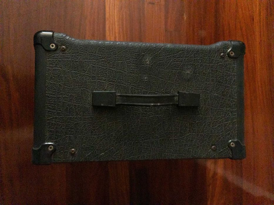 Amplificador de Guitarra - Marshall Valvestate VS15R