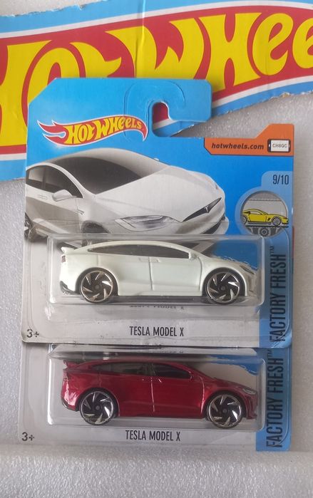 Conjunto 2 Tesla Model X hot wheels