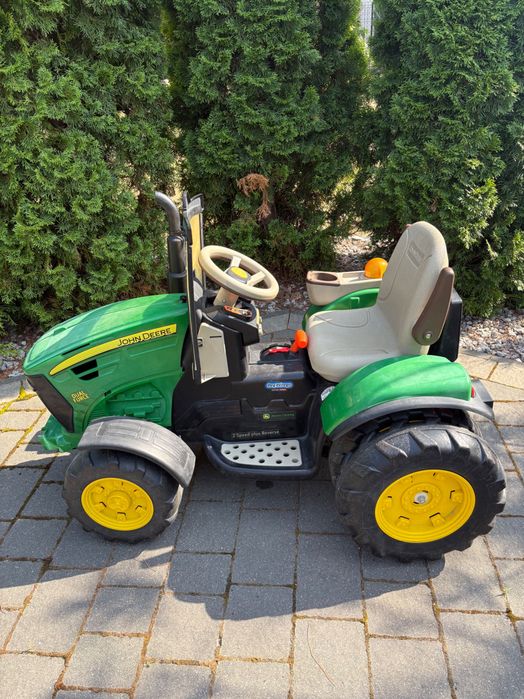 Traktor PEG PEREGO John Deere DUAL FORCE z przyczepą