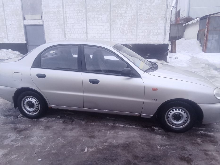 Сенс, повністю на ходу.