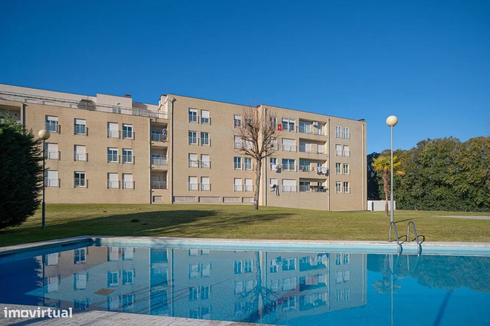 T3 com Suíte | Condomínio Fechado com Piscina | Barcelinhos