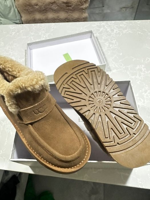 Жіноче взуття Уггі 36 розмір, нові